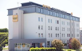 プルミエール クラッセ ロワシー エアロポート シャルル ド ゴール